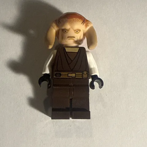 LEGO Star Wars Saesee Tiin Minifigure SW0308 Clone Wars Jedi 2011 Clean