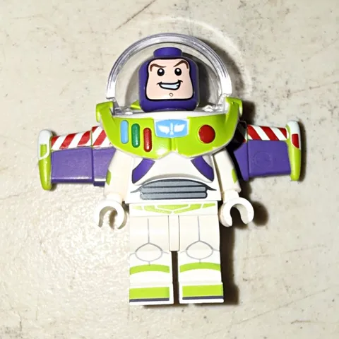 LEGO Toy Story Buzz Lightyear Minifigure w/ Helmet and Wings dis003