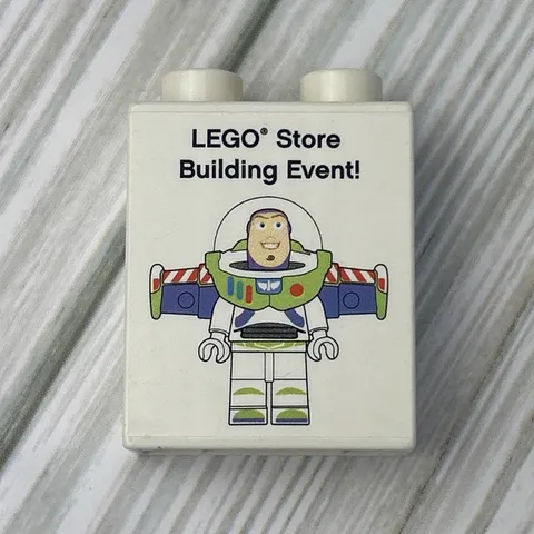 2009 LEGO Store Building Event Buzz Lightyear Disney Pixar Duplo Block Toy Story