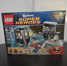 LEGO DC Universe Super Heroes 76009 Superman Unopened New Snyderverse