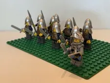 LEGO Castle Fantasy Era: Lot of 11 Crown Knights (2008) - Heavy Infantry Squad