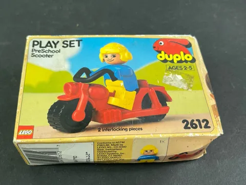 Vintage 1989 MINT LEGO DUPLO 2612 MOTORCYCLE SCOOTER with RIDER in Sealed BOX