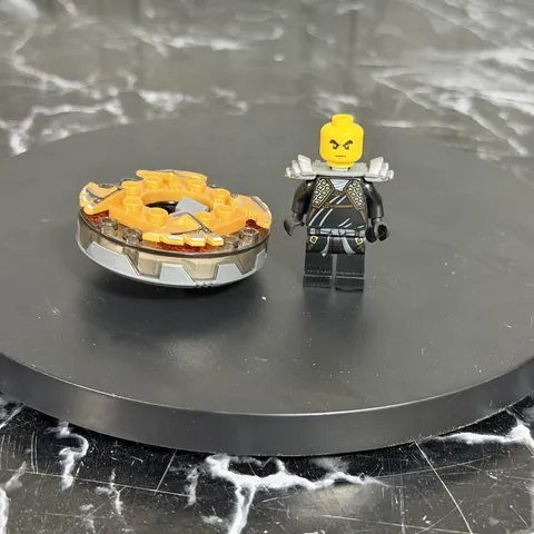 LEGO Ninjago Cole ZX w/ Shoulder Armor Minifigure njo039