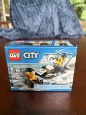 NIB LEGO CITY: Tire Escape (60126) New Never Opened SKU TRSU