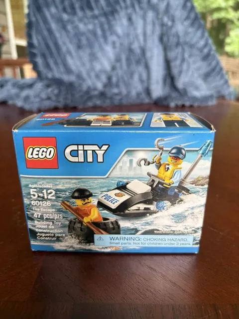 NIB LEGO CITY: Tire Escape (60126) New Never Opened SKU TRSU