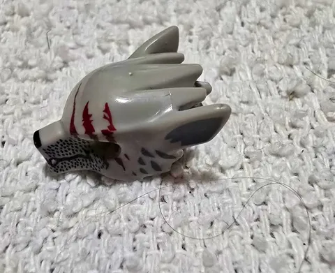 LEGO Minifigure Wolf Mask Head Helmet Chima
