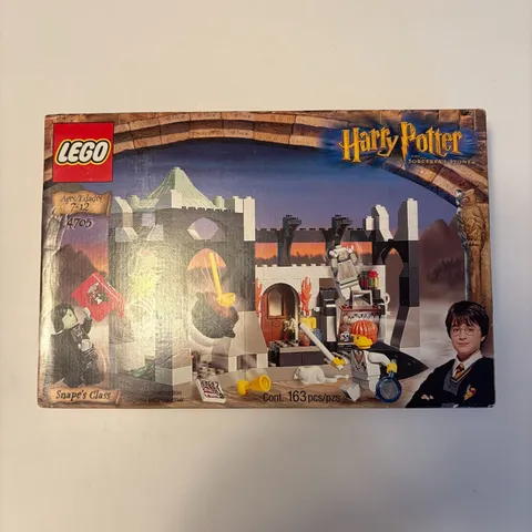 LEGO 4705 Harry Potter Snape's Class Sealed 2001 Sorcerer's Stone Vintage