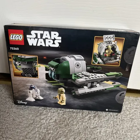 LEGO Star Wars: Yoda's Jedi Starfighter (75360) BNIB