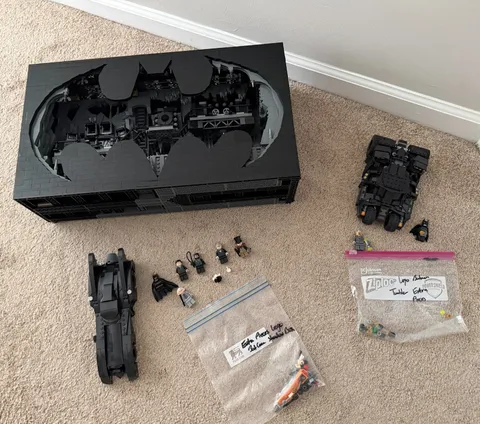 LEGO Batcave Shadow Box 76252, Complete, No Box or Instructions (+ Bonus Set)