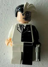 LEGO Batman Minifigure Two-Face - Black Stripe Hips (bat004) 2006