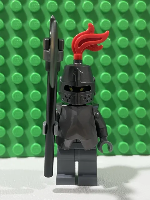 LEGO Scooby-Doo Black Knight / Mr. Wickles Minifigure w/ Battle Axe, Set #75904