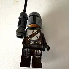 LEGO Star Wars Mandalorian Minifigure w/ Blaster & Jetpack Plastic