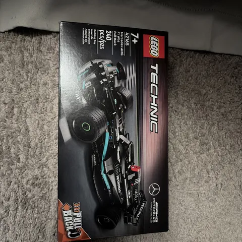 LEGO TECHNIC: Mercedes-AMG F1 W14 E Performance Pull-Back (42165)