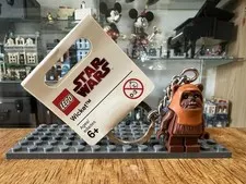 Retired 2010 LEGO 852838 Star Wars Wicket Ewok Minifigure Keychain Key Chain NWT