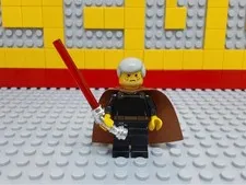 LEGO Star Wars Count Dooku Minifigure Early Model With Exclusive Lightsaber With