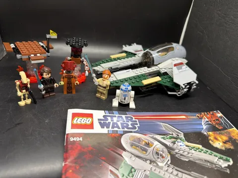 LEGO Star Wars 9494 Anakins Jedi Interceptor Read