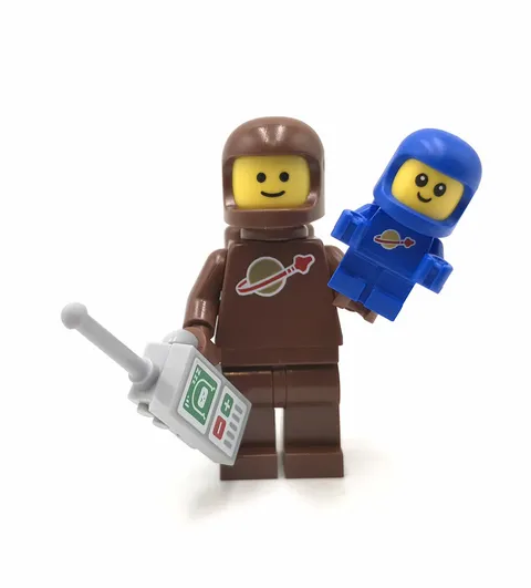LEGO Brown Astronaut Spacebaby CMF 71037 Series 24 minifigure space