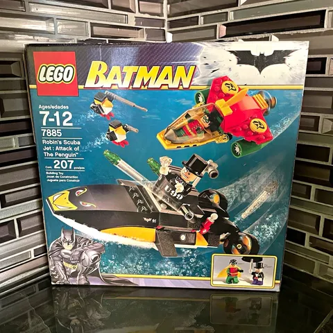 LEGO Batman 7885 Robin’s Scuba Jet Attack of the Penguin
