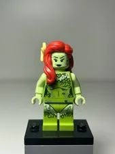 LEGO Poison Ivy Minifigure 76300 Batman Villain Arkham Asylum NEW