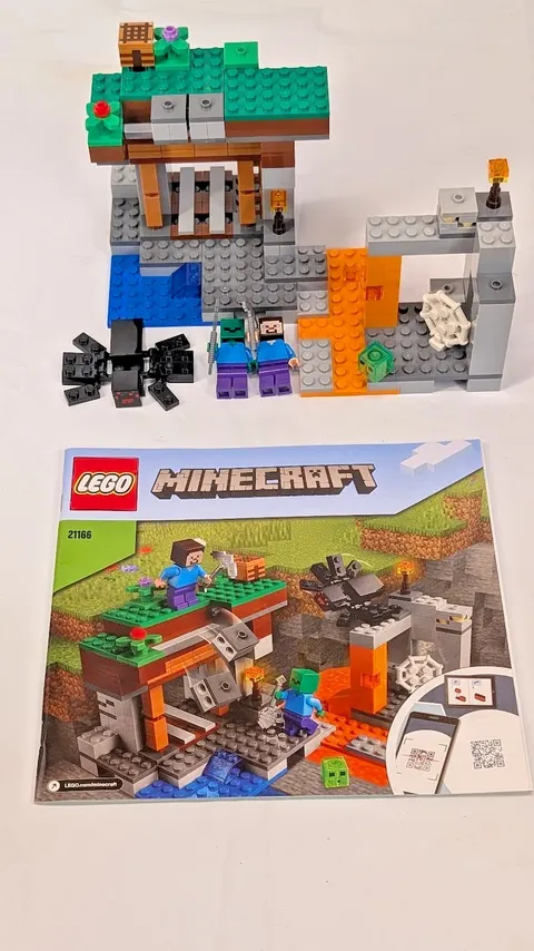 LEGO Minecraft The Abandoned Mine 21166 Complete w/ Manual Minifigures Retired