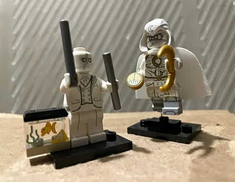 LEGO Minifigures Knight Series 2 71039 Limited Ed Lot of 2 w/ Accessories