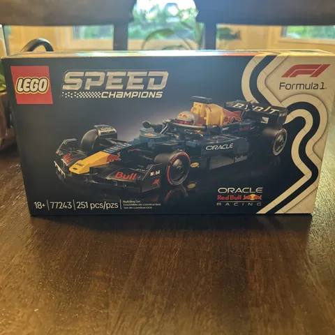 LEGO SPEED CHAMPIONS: Oracle Red Bull Racing Rb20 F1 Race Car (77243)