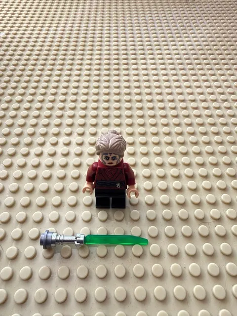 LEGO Star Wars Morgan Elsbeth Minifigure Nightsister Sith 75385 Duel on Peridea
