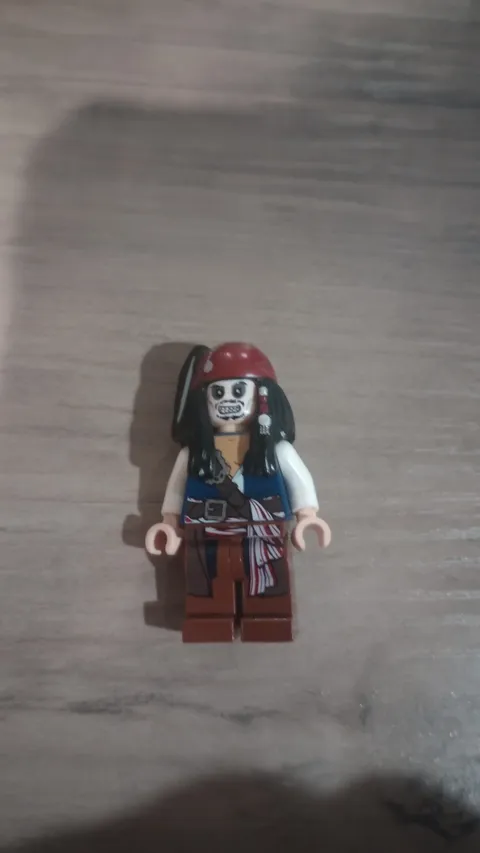 Captain Jack Sparrow SKELETON 4181 Pirates of Caribbean LEGO® Minifigure Poc012