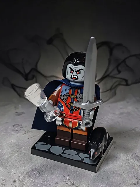 🔥LEGO 71047 Dungeons and Dragons Minifigure - Strahd von Zarovich