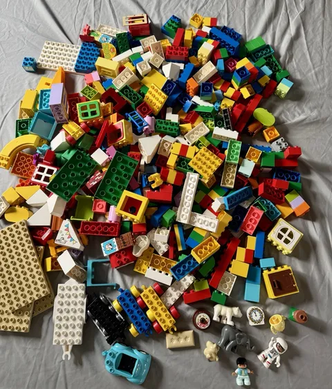 Huge Lot 10+ Pounds Genuine LEGO Duplo Building Blocks Some Vintage Preschool