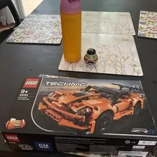 LEGO TECHNIC: Chevrolet Corvette ZR1 (42093)