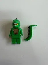 Lego Lizard Man Collectible Minifigure Series 5 8805 CMF col070 C12