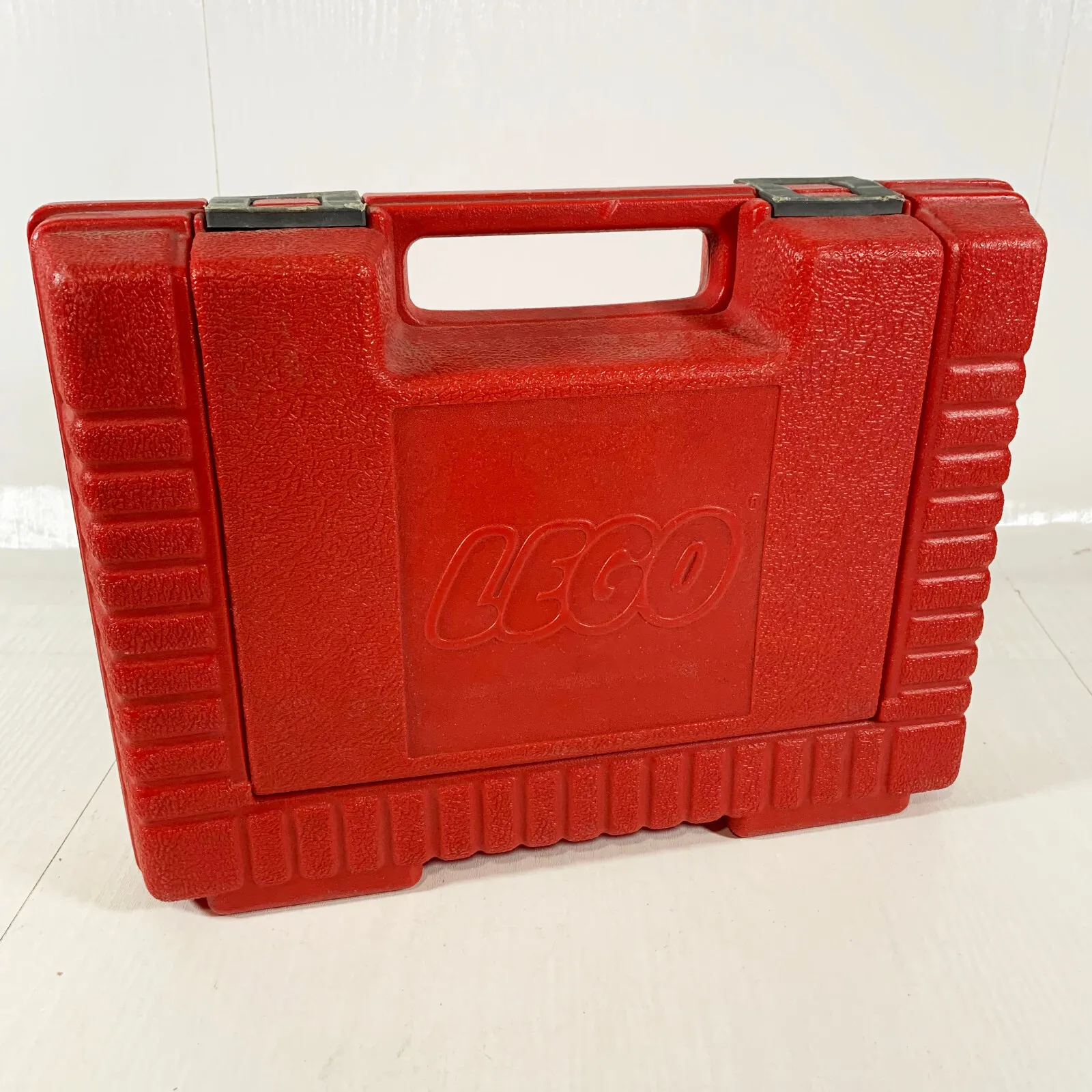 Vintage 1985 LEGO RED Plastic Storage Container Travel Carry Case Snap Lid