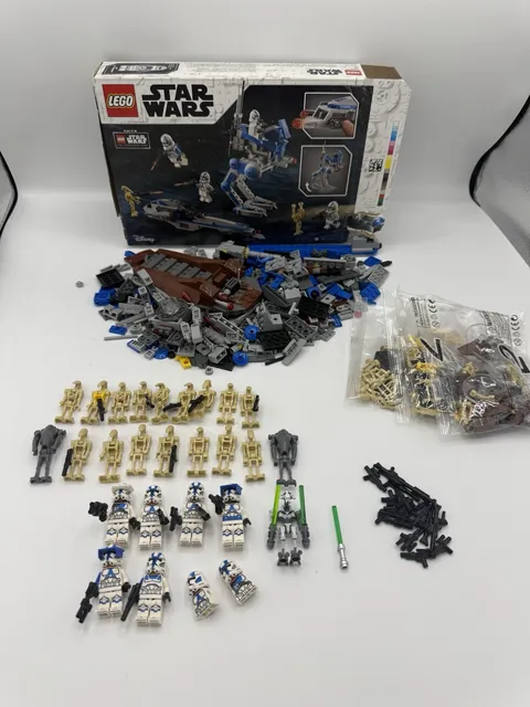 Lego Star Wars Figure/Weapons/ Droids/ Clone Trooper Lot