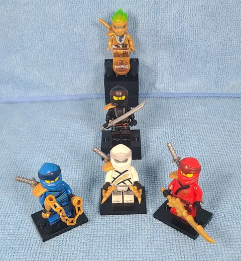 LEGO NINJAGO Legacy Complete Ninja Team Lot 70670 Gold Zane 10th Anniversary...