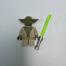 LEGO Star Wars Yoda Minifigure Tan Outfit Plastic Figure 75017