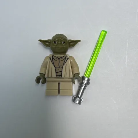 LEGO Star Wars Yoda Minifigure Tan Outfit Plastic Figure 75017
