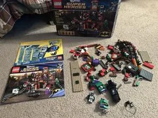LEGO DC Super Heroes Batman 6857 Dynamic Duo Funhouse Escape 380pcs Complete