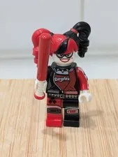 LEGO Harley Quinn Smylex Shirt minifigure 70906 Super Heroes DC mini figure