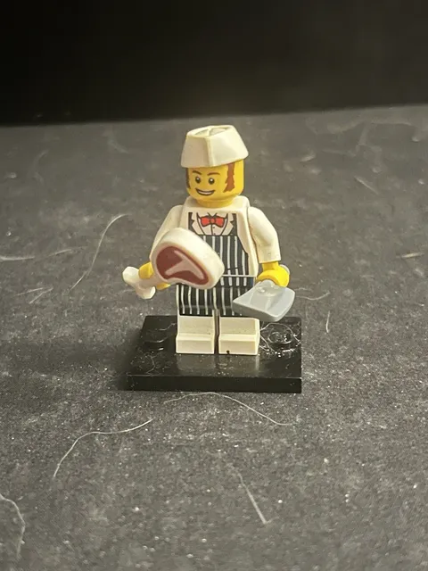 LEGO Series 6 Butcher Collectable Minifigure with Accessories col094