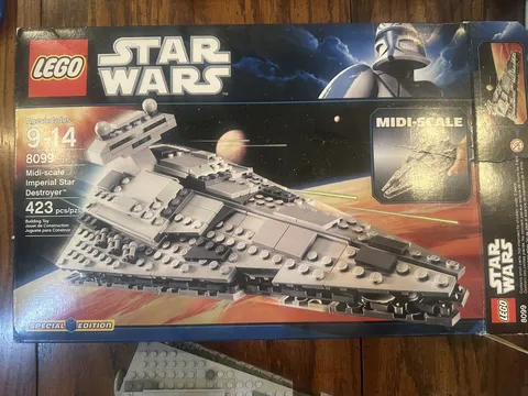 LEGO Star Wars: Midi-Scale Imperial Star Destroyer (8099) 99% Complete W/ Manual