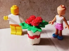 New LEGO Cake Birthday Surprise Double Decker Roses on Top Textured Decoration