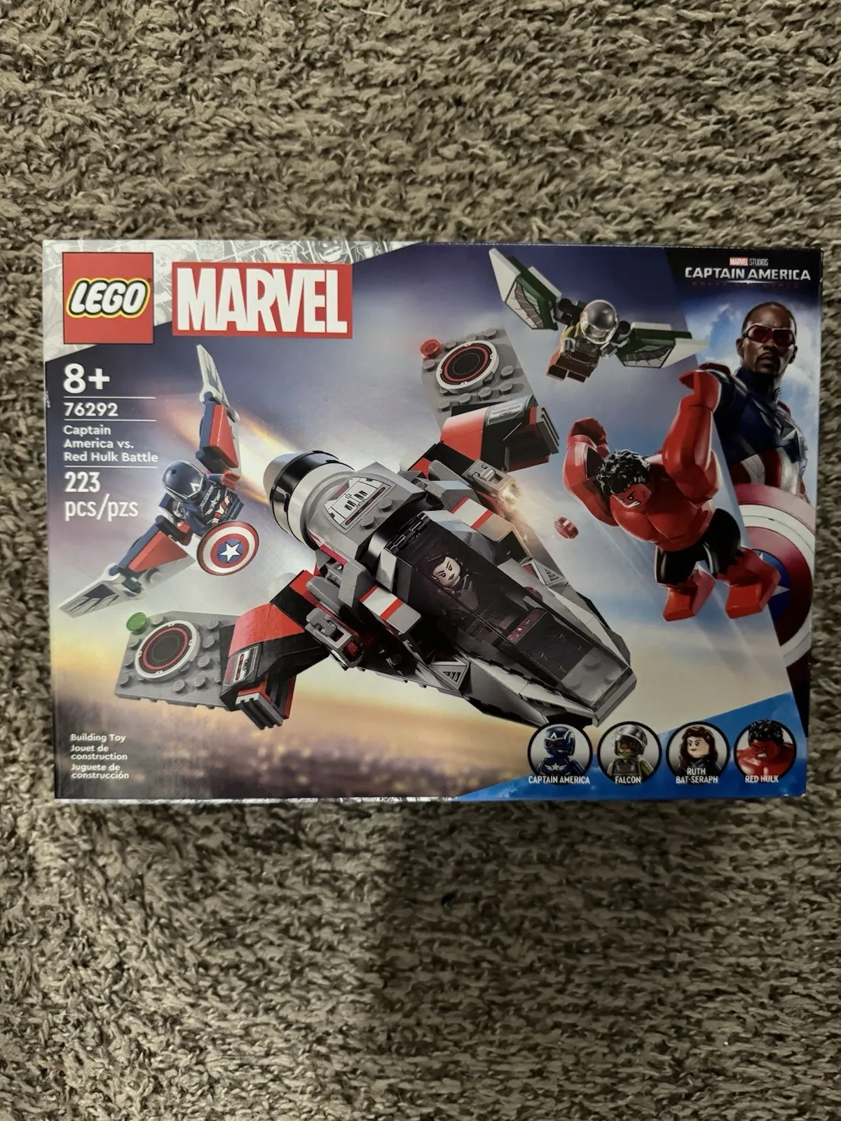 LEGO Marvel Captain America vs Red Hulk Battle Set 76292