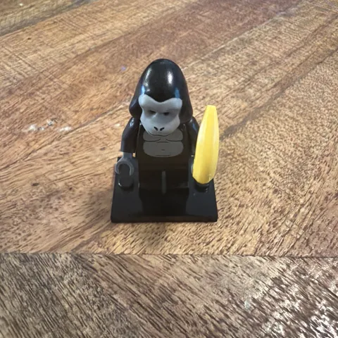 LEGO Gorilla Suit Guy minifigure Series 3