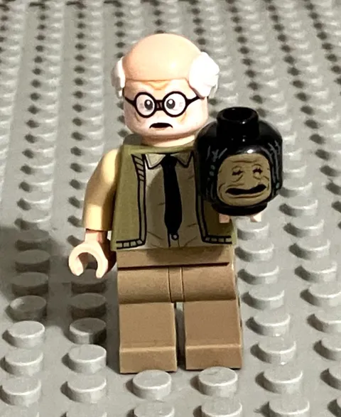 LEGO Minifigure - Ernie Prang (hp193) w/ Shrunken Dre Head Harry Potter 75957