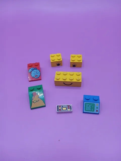 LEGO Pieces With Graphics Pieces (7 Included) Assorted Shapes , Sizes & Colors