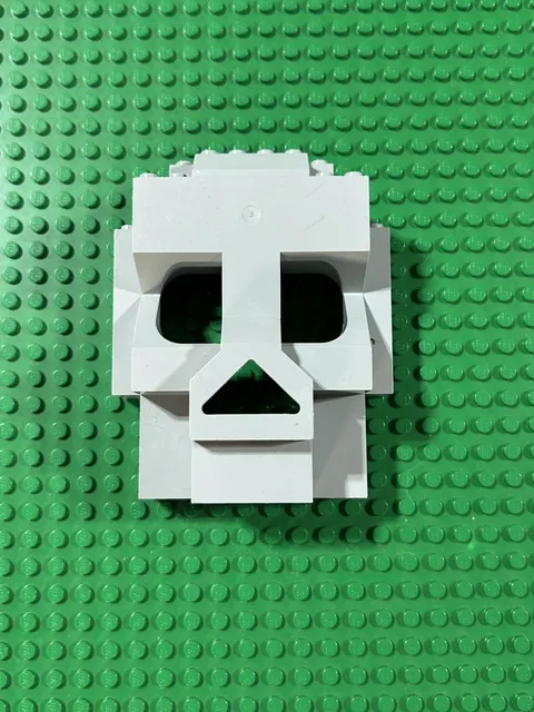 LEGO Skeleton Head WALL Panel Large Skull Window 4x10x10 Kong Jungle Rock - 2003