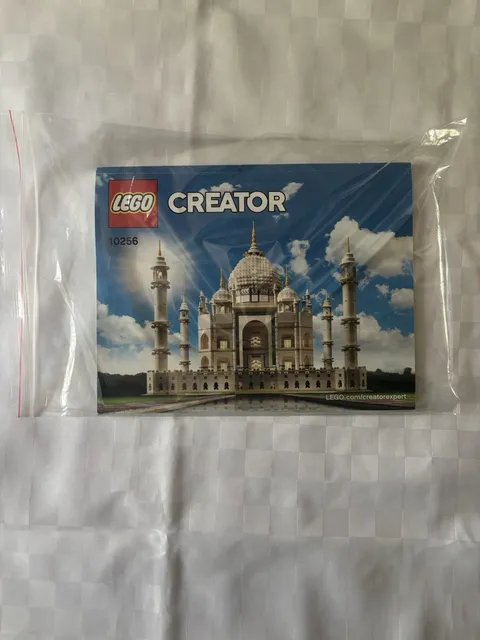 Lego Set 10256 Taj Mahal, Complete with Pieces and Instructions, No Box