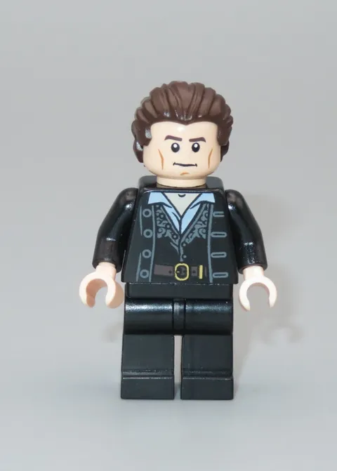 LEGO Pirates of the Caribbean Philip Swift minifigure 4194 Whitecap Bay