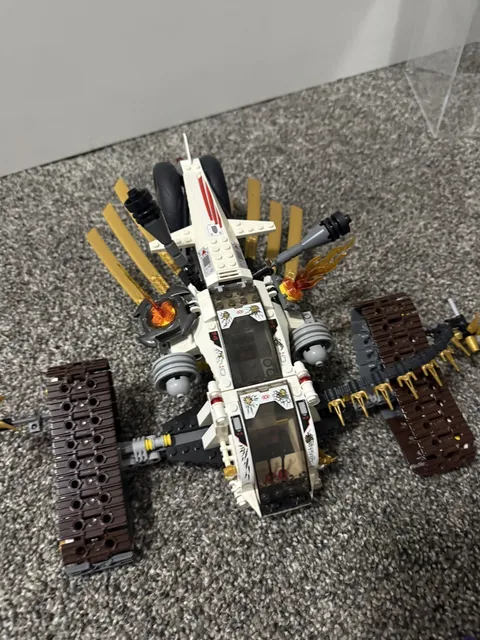 LEGO NINJAGO: Ultra Sonic Raider (9449)